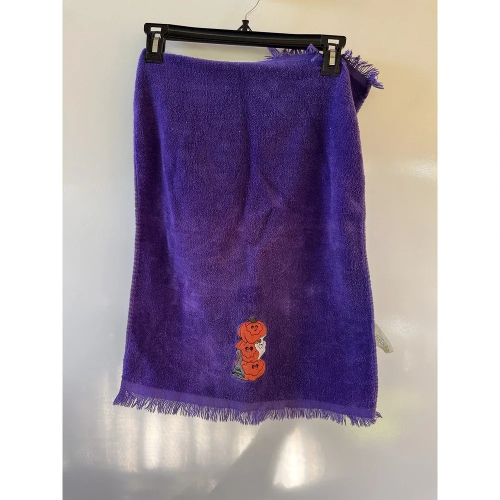 Vintage Sonoma Halloween Hand Towel Purple Pumpkins Ghost GUC
